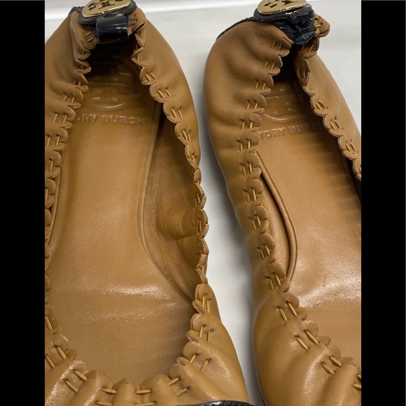 TORY BURCH ABBEY LEATHER/PATTEN SIZE 6 FLATS - Picture 3 of 10